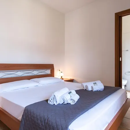 Mirto 4 Apartment